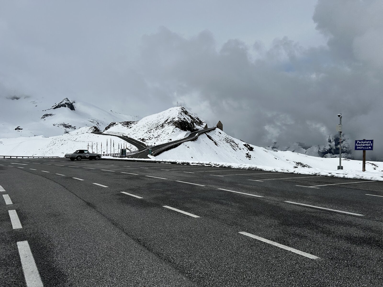 Grossglockner — Fuschertörl 2407 m, sníh v sezóně